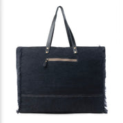 Comely Tote
