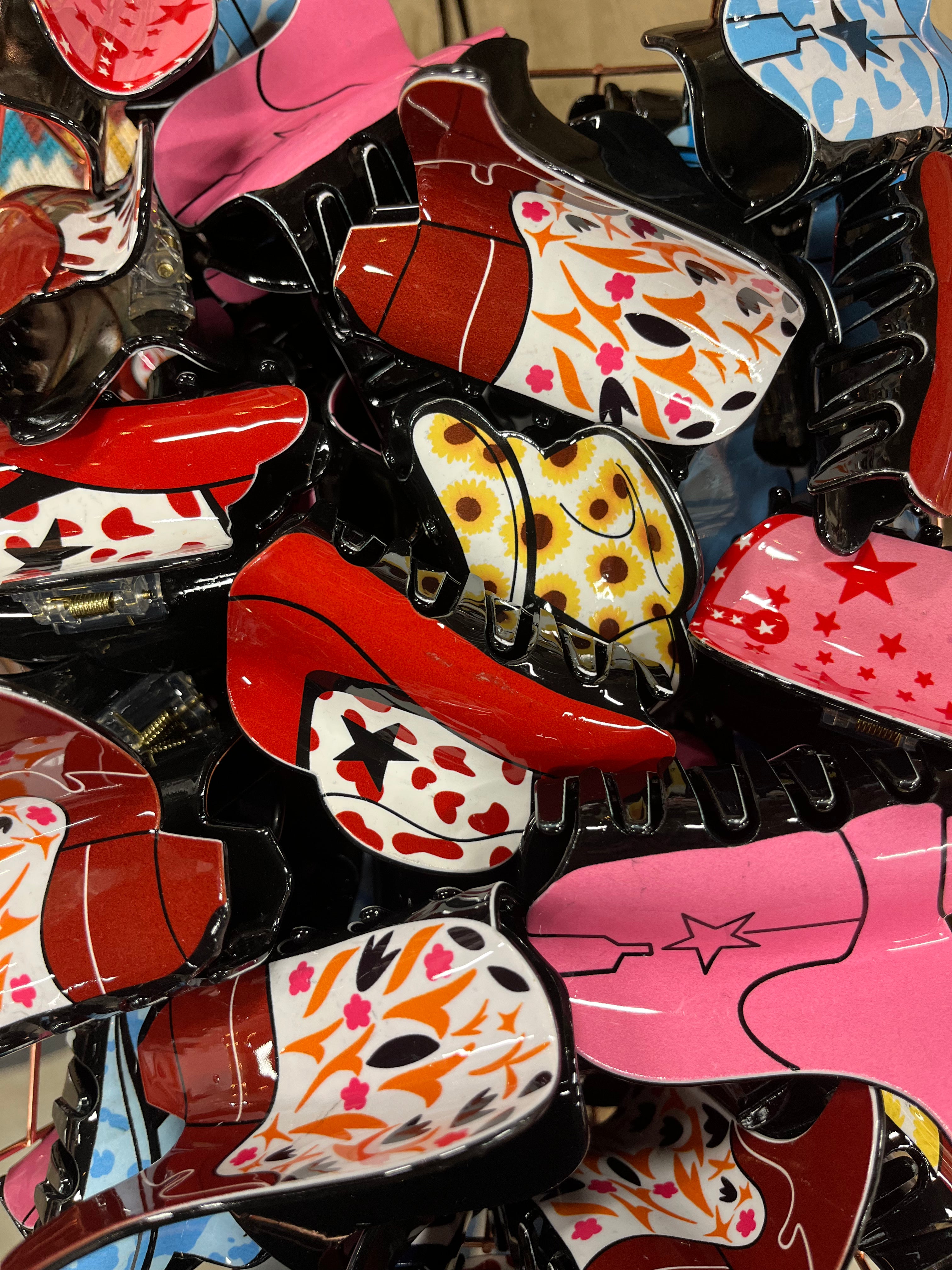 Mystery Western Claw Clip