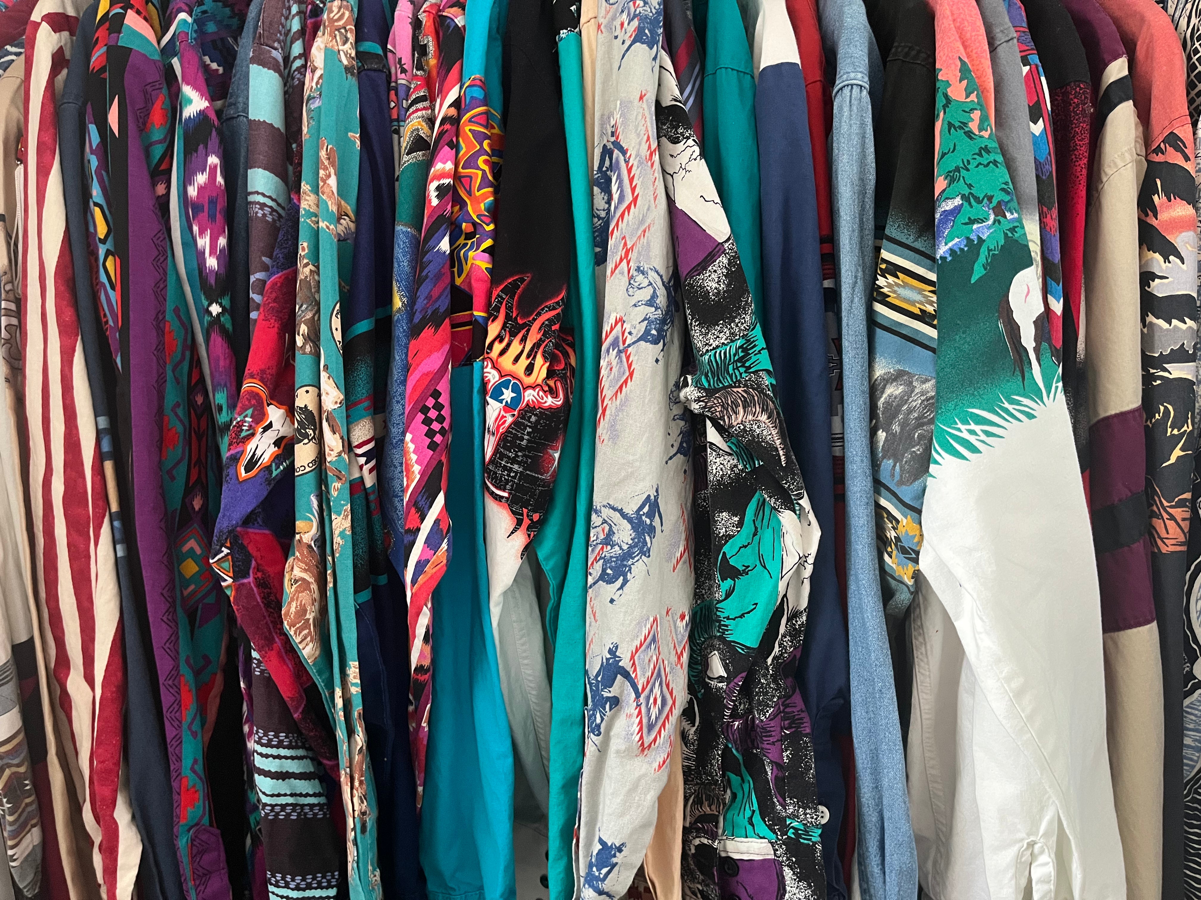 RARE Mystery Vintage Pearl Snap/Button Up